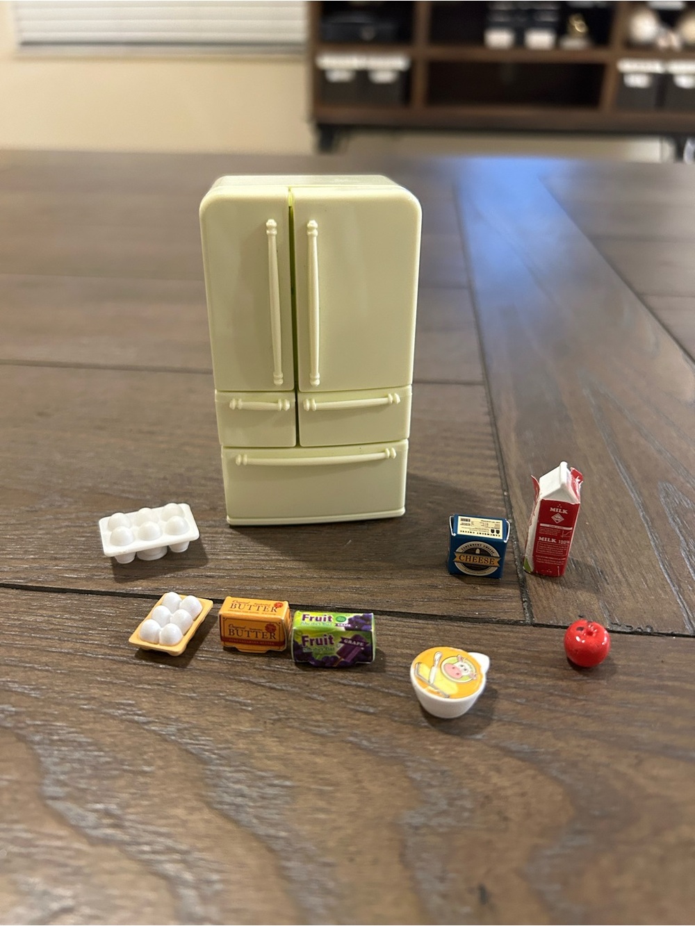 Cream Miniature Refrigerator Playset for Dollhouses